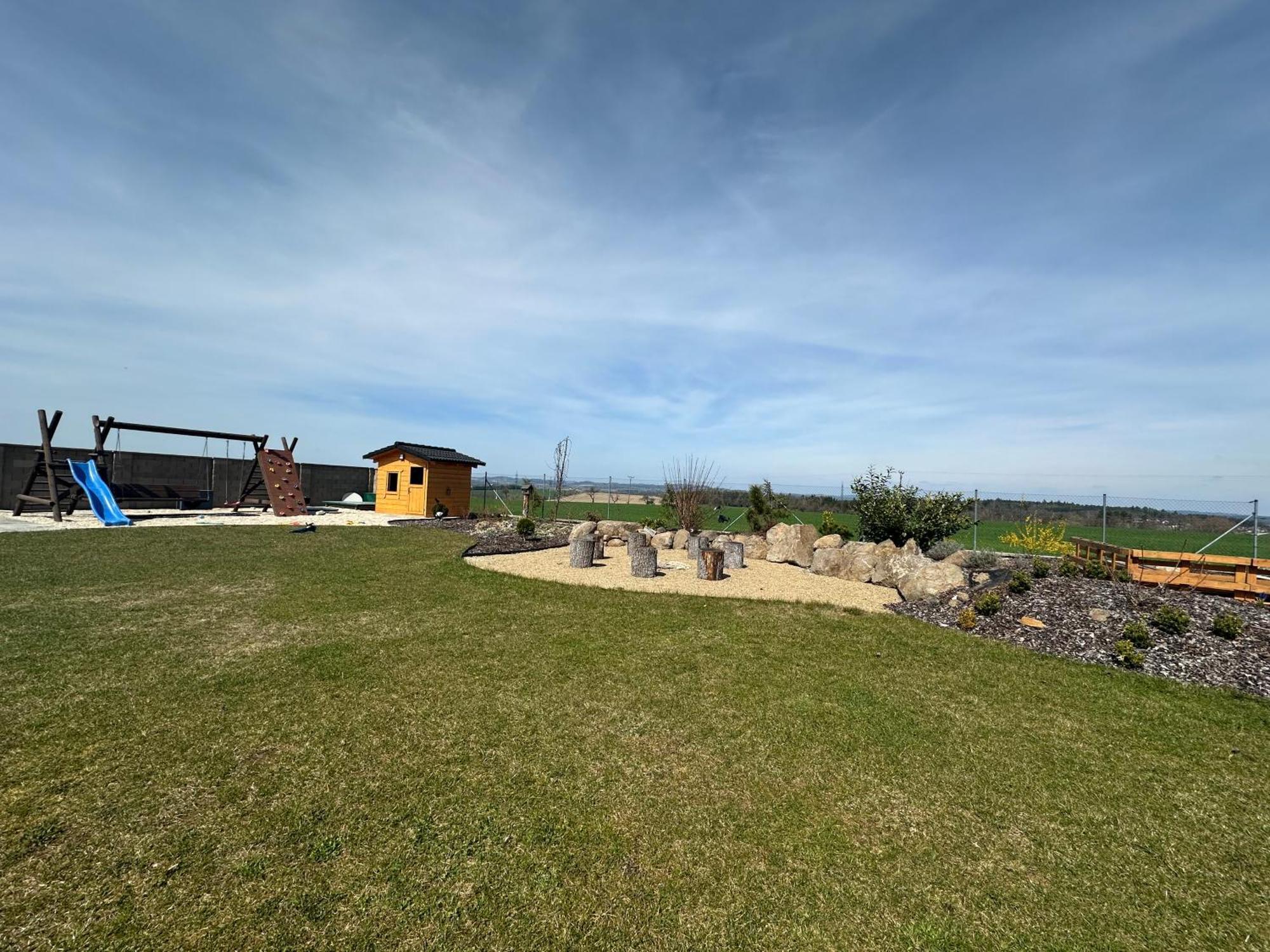 House&Garden&Pool Villa Slapy  Buitenkant foto